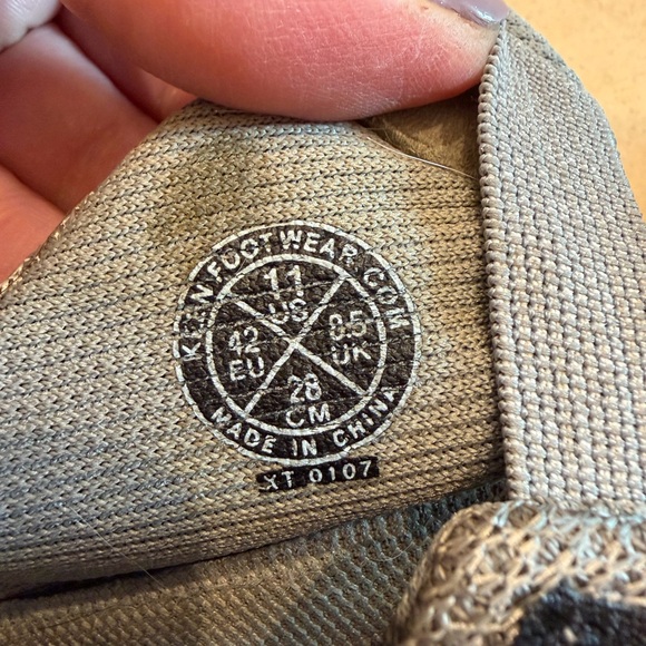 Black and Gray Mary Jane Keens - Picture 5 of 7